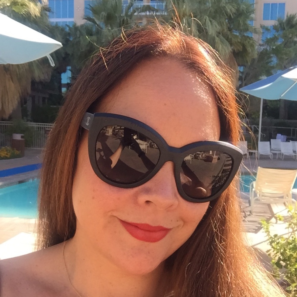 Meet your Posher, Angela